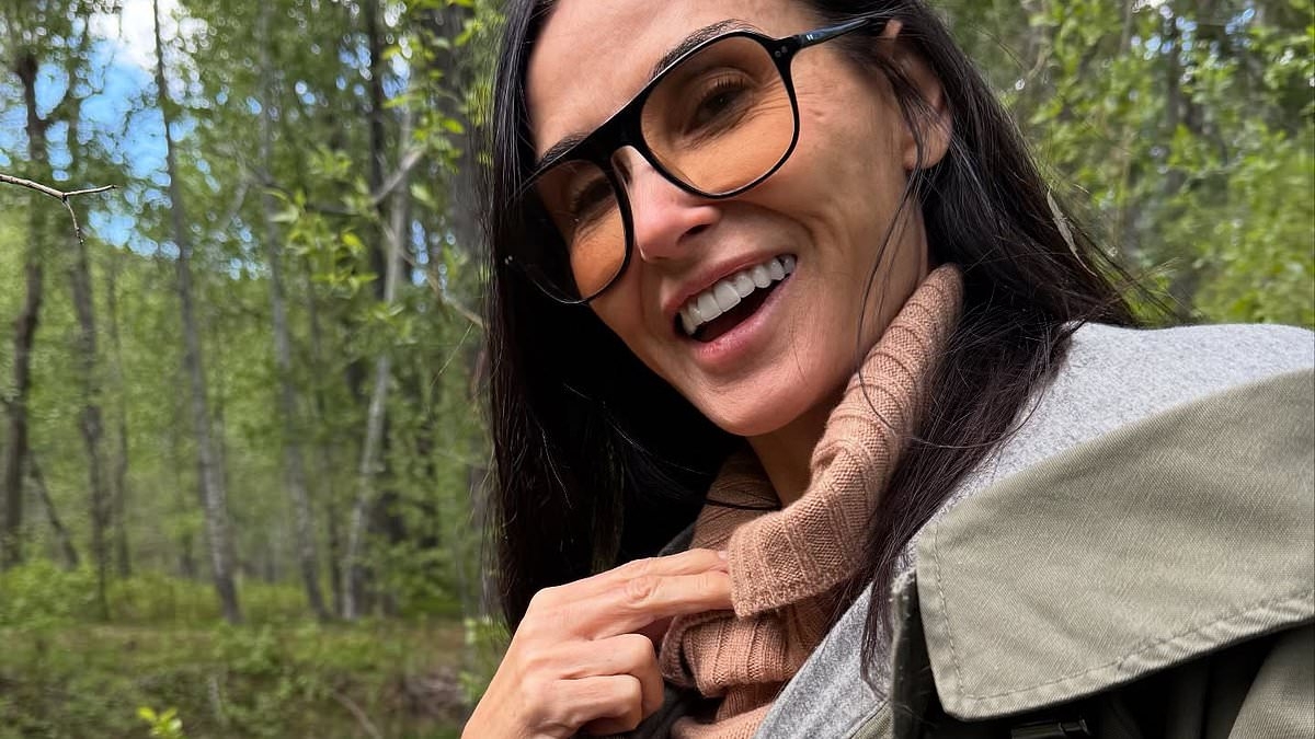 Demi Moore divides followers after rescuing orphaned ducklings