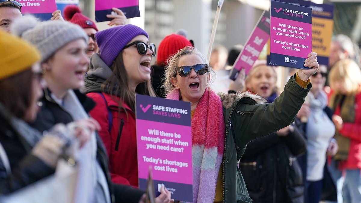 Nurses ramp up strikes threats with ballot over 'grotesque' above-inflation pay deal