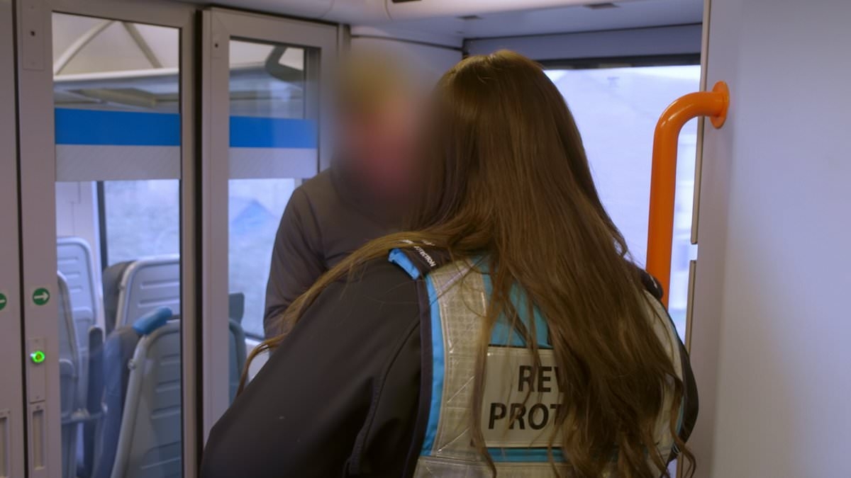EXCLUSIVE Shocking moment jobless fare dodger hurls abuse at rail inspectors after refusing to buy a ticket