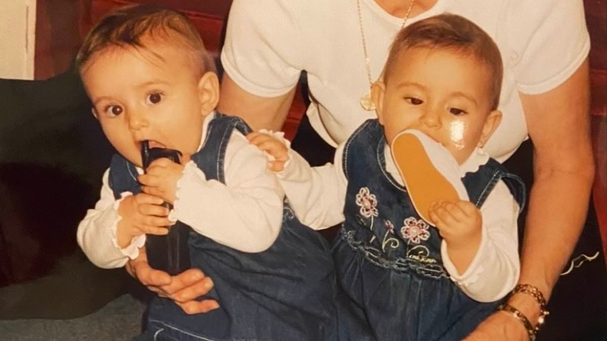 Twins who played Ross and Rachel's baby daughter on Friends dish behind-the-scenes secrets