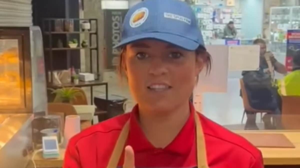The spud wars heat up! Welsh sibling duo cooking jacked-up jackets bring hot competition for TikTok-famous baked potato chefs