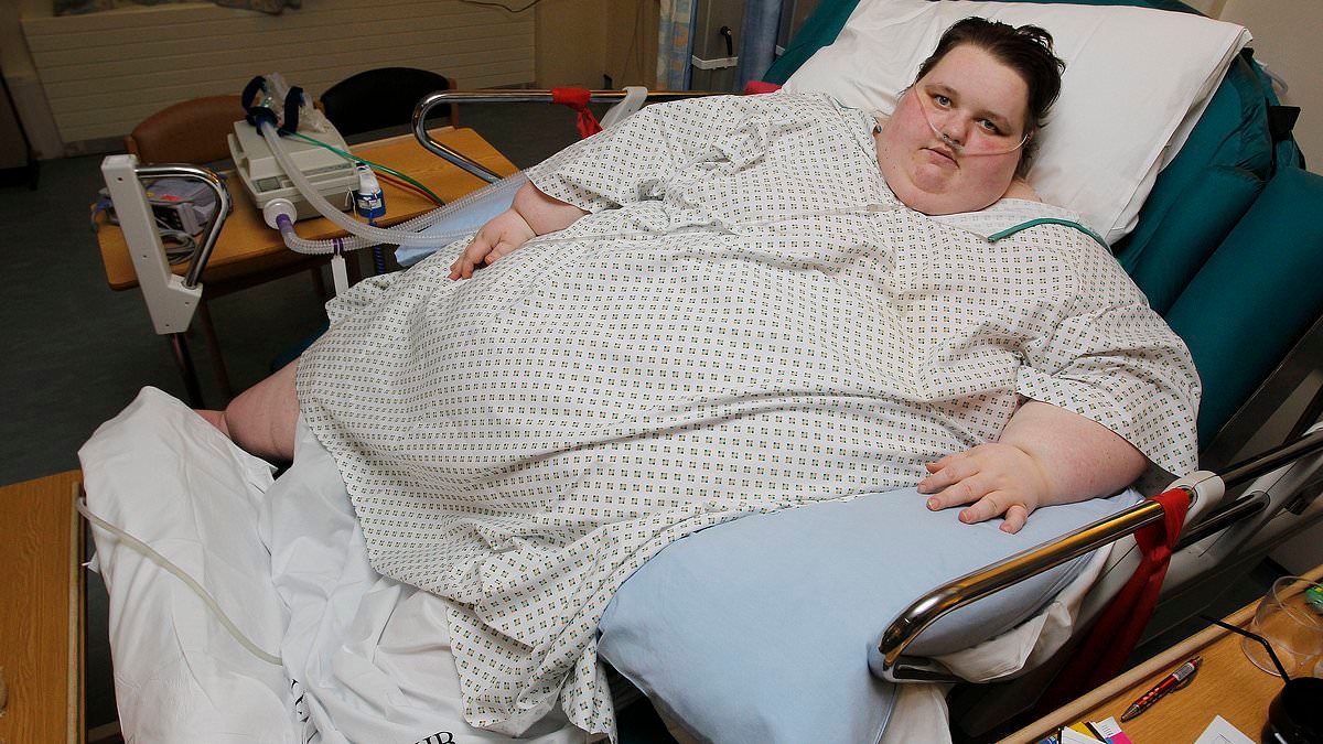 EXCLUSIVE What happened to Britain's fattest teenager: Georgia Davis, who weighed 63st and had to be cut out of her home twice, has undergone an incredible transformation