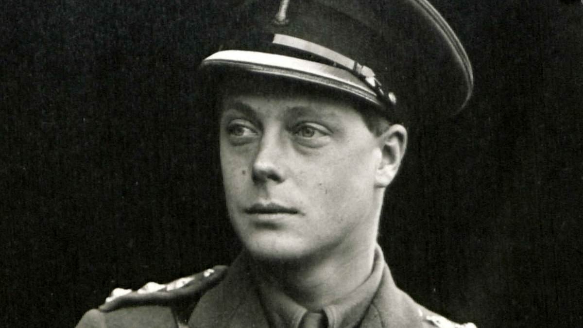 How a French sex worker got away with murder by blackmailing Edward VIII
