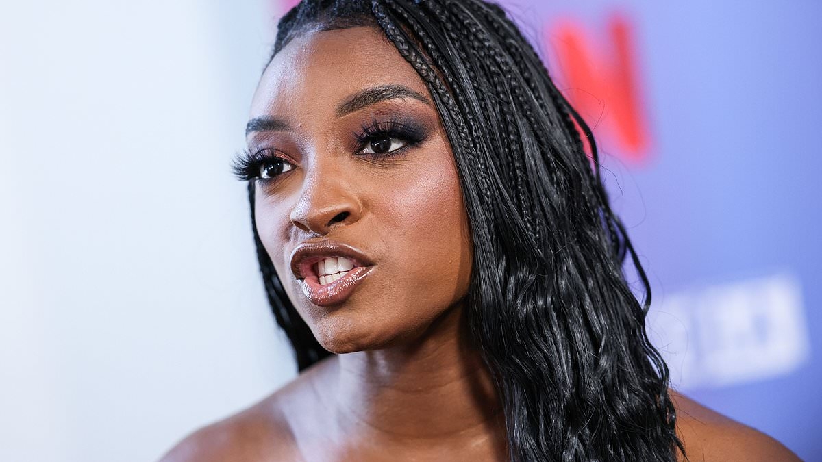 BREAKING NEWS Simone Biles apologizes to Riley Gaines for personal taunt in bitter feud over trans athletes