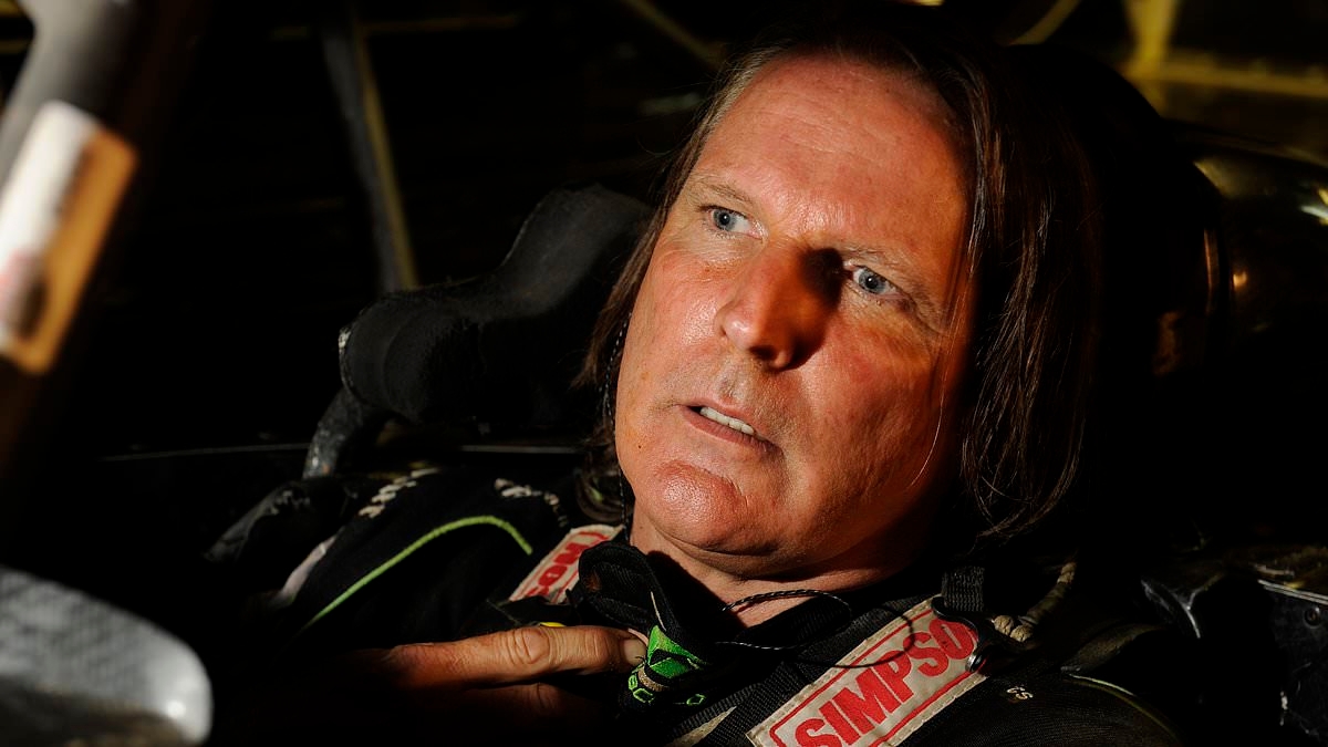 BREAKING NEWS Racing legend's horror fatal plane crash ruled a suicide after tragic death