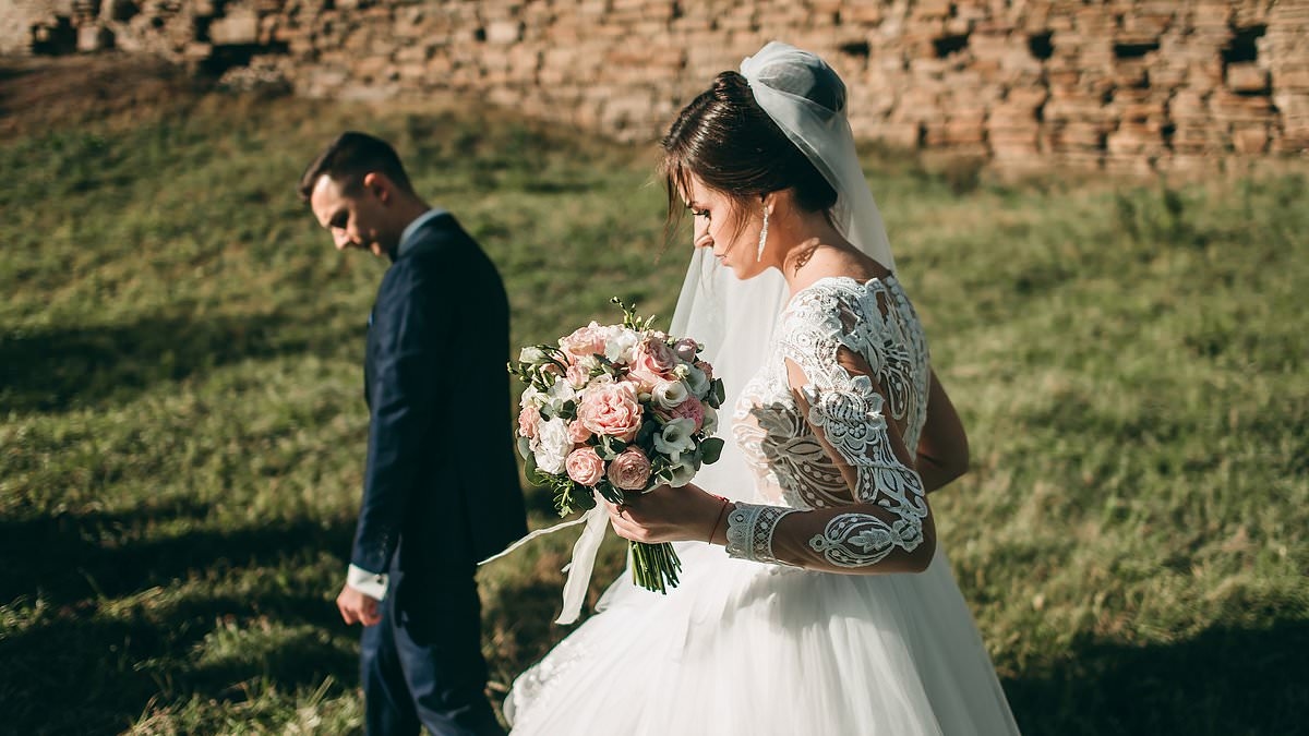 Wedding guest issues stark warning after popular tradition leaves bride covered in blood