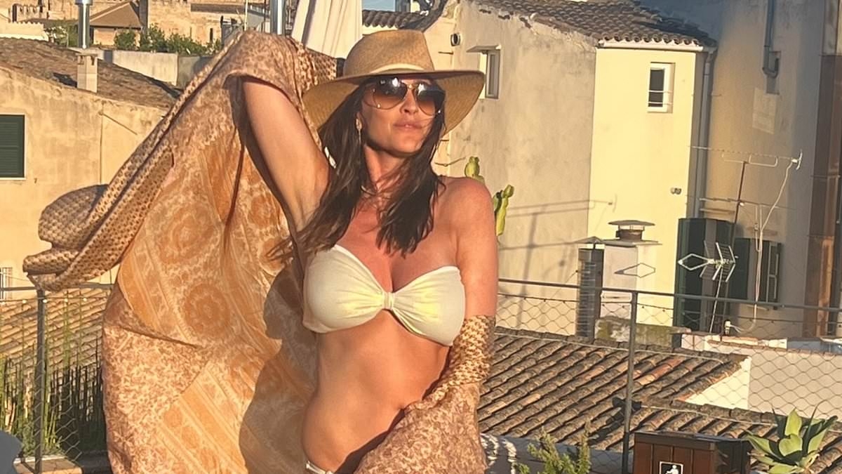 Lisa Snowdon, 53, reveals the secret behind her increasingly-toned bikini figure - after presenter claims she 'lost herself when she packed on weight during menopause'