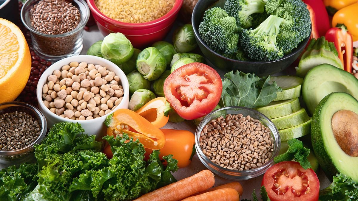 Almost all Brits are missing out on key nutrient linked to bowel cancer explosion in under 50s, shock report finds