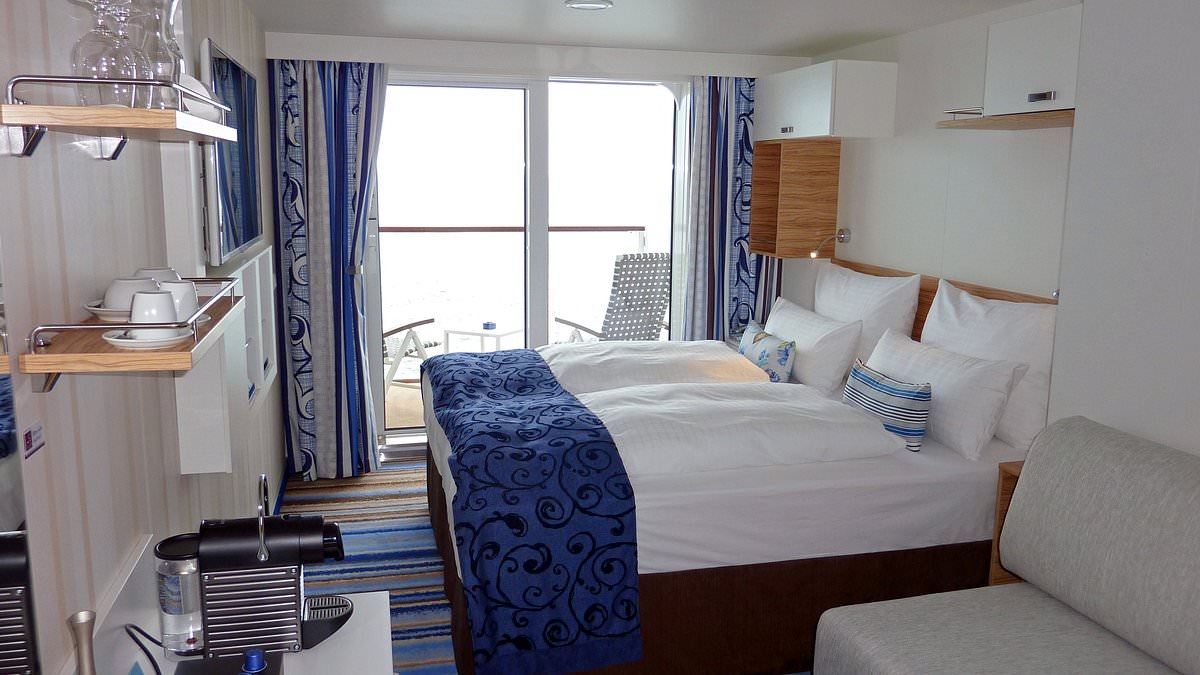 Veteran cruisers reveal how to choose the best cabin on a ship - including the room to avoid seasickness