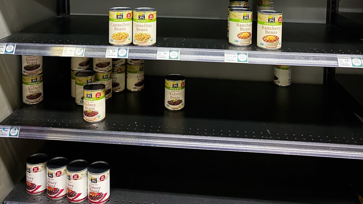 BREAKING NEWS Food shortage fears at one of America's biggest grocery chains after huge tech outage hits supply chain
