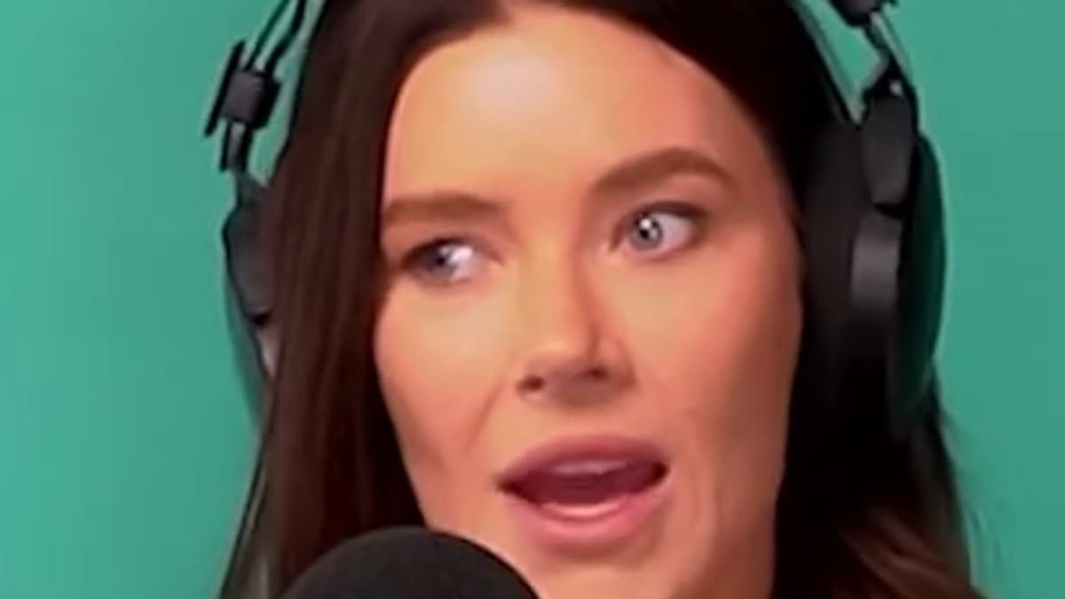 Brittany Hockley left heartbroken by 'burned pizza' wedding cake after paying $1,000 for culinary eyesore: 'We ordered from a French patisserie... and got Temu'