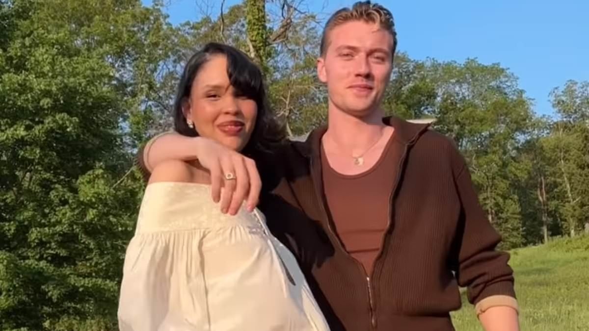 'Tradwife' Nara Smith hits back at fans who criticise her for being pregnant with her fourth child at the age of 23