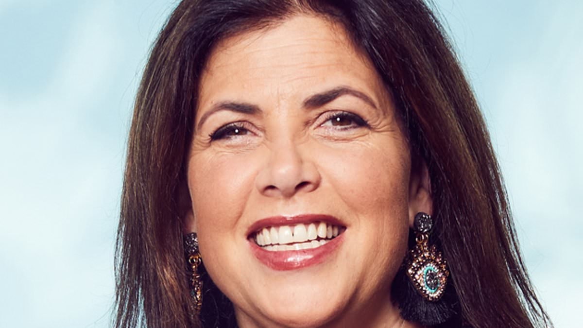 It may sound barking... but Kirstie Allsopp is quite the dog whisperer: EPHRAIM HARDCASTLE