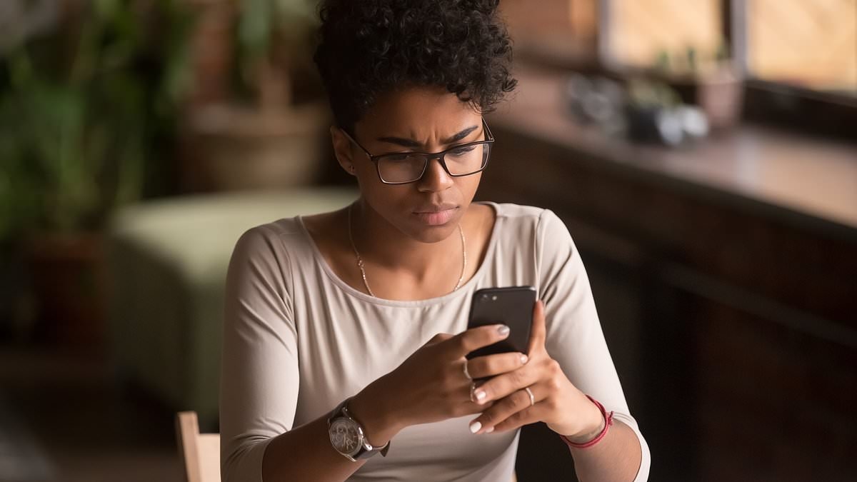 Expert issues major warning to users of period tracker apps