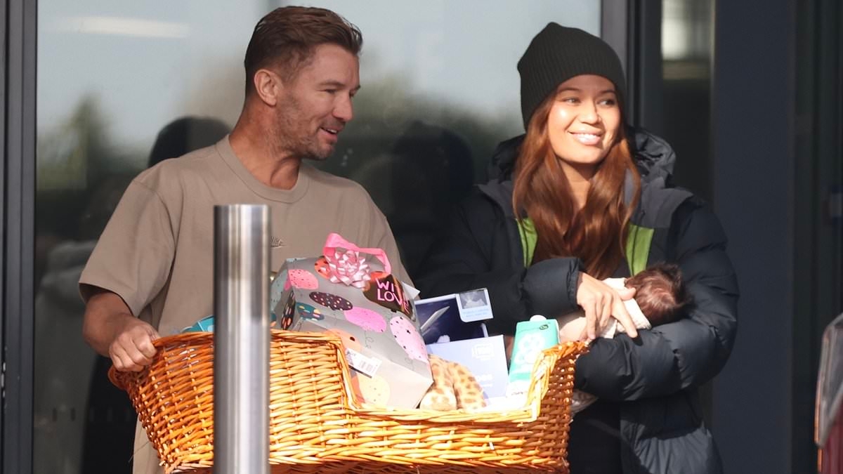 Brett Finch's ex Elli Johnston steps out with her new baby for the first time - after her marriage to the disgraced NRL star broke down over his conviction on child sex offences