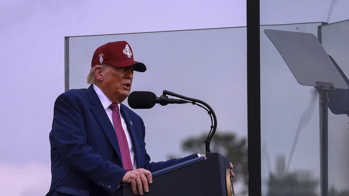 Troops for Trump's Army speech reportedly vetted based on appearance