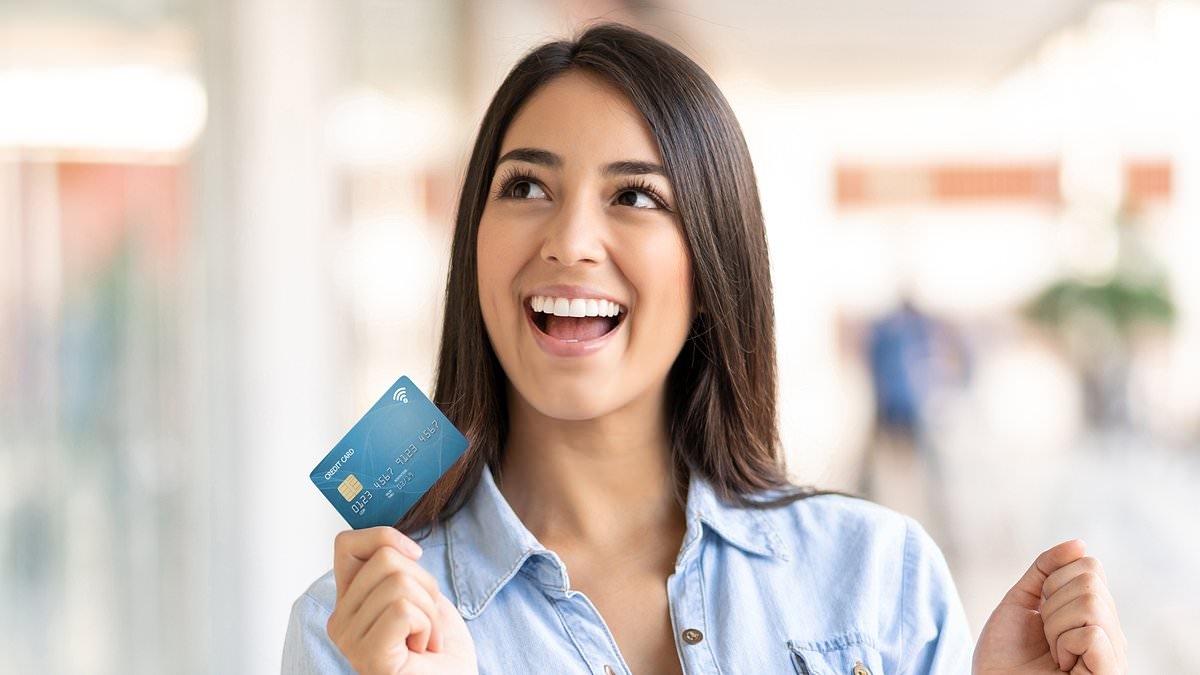 American Express rival launches stunning $1,500 welcome offer as perks war heats up: 'Switching'