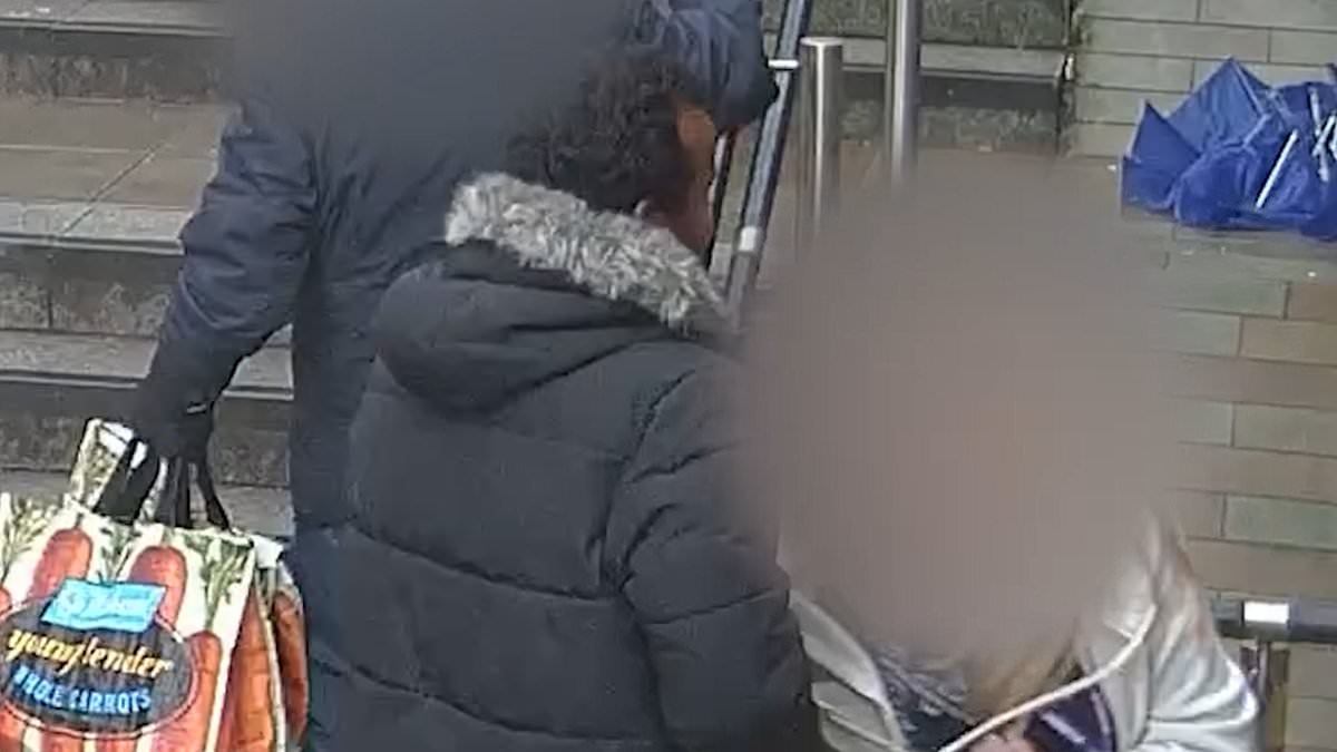 Chilling moment random man tries to drag teen girl away in terrifying kidnap attempt at Liverpool Lime Street