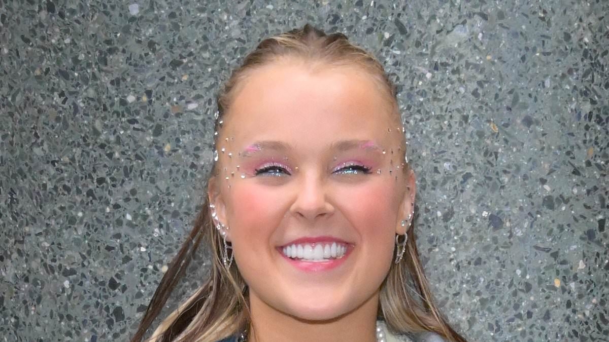 JoJo Siwa sets the record straight on her sexuality after being mocked by Miley Cyrus