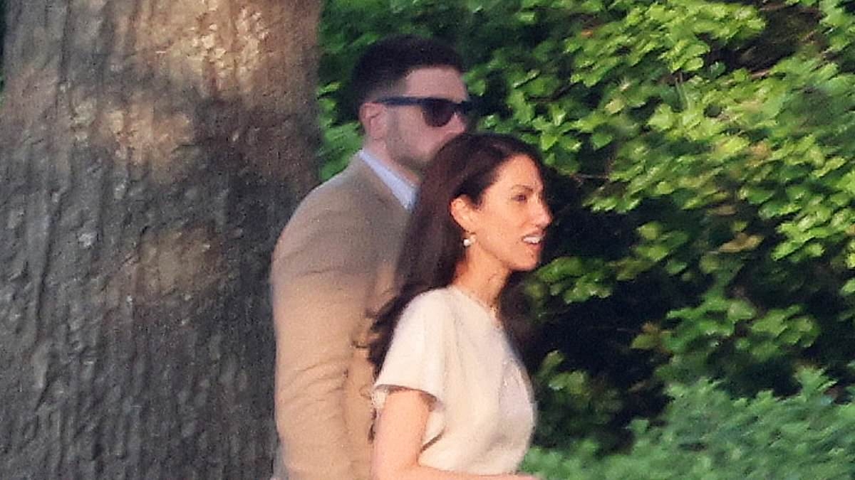EXCLUSIVE Ex-Hillary Clinton aide set to tie the knot with George Soros' son in lavish Hamptons wedding...as Democrat A list invite list revealed