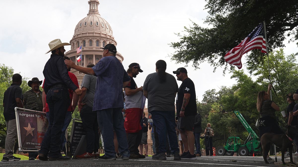 Texas reps. planning to attend anti-Trump rally warned of 'credible threats' following 'politically motivated' shooting