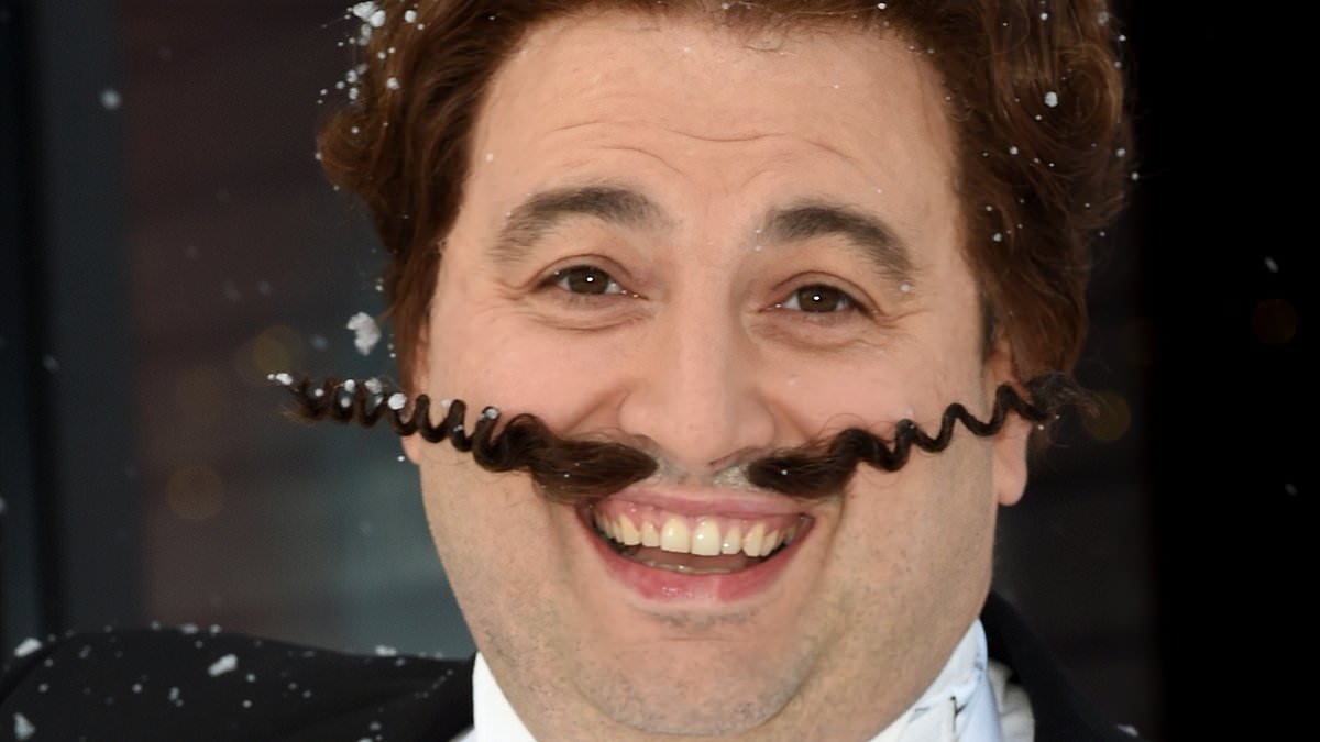 EXCLUSIVE Seven BBC women alerted bosses over Wynne Evans' conduct... So why did he tell TV's Cat and Ben: 'There have been no complaints about me. Ever'