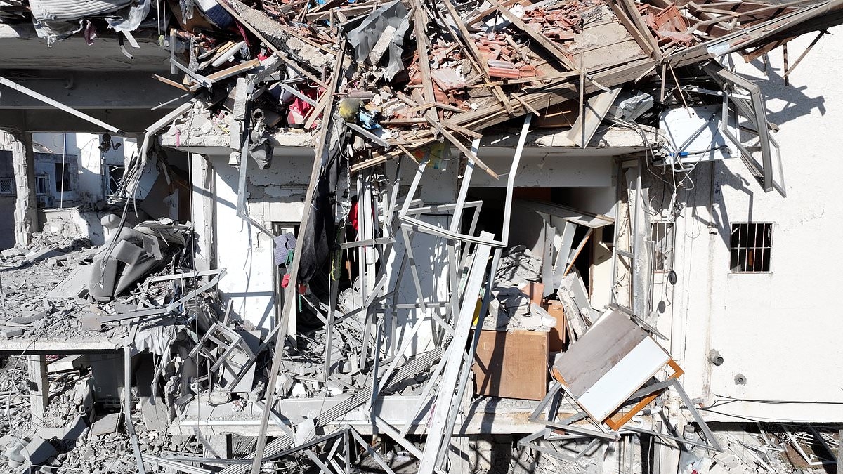 Thousands of Brits trapped in Middle East war zone: Israel admits evacuation flights are impossible while bombardment of Iranian missiles and drones continues