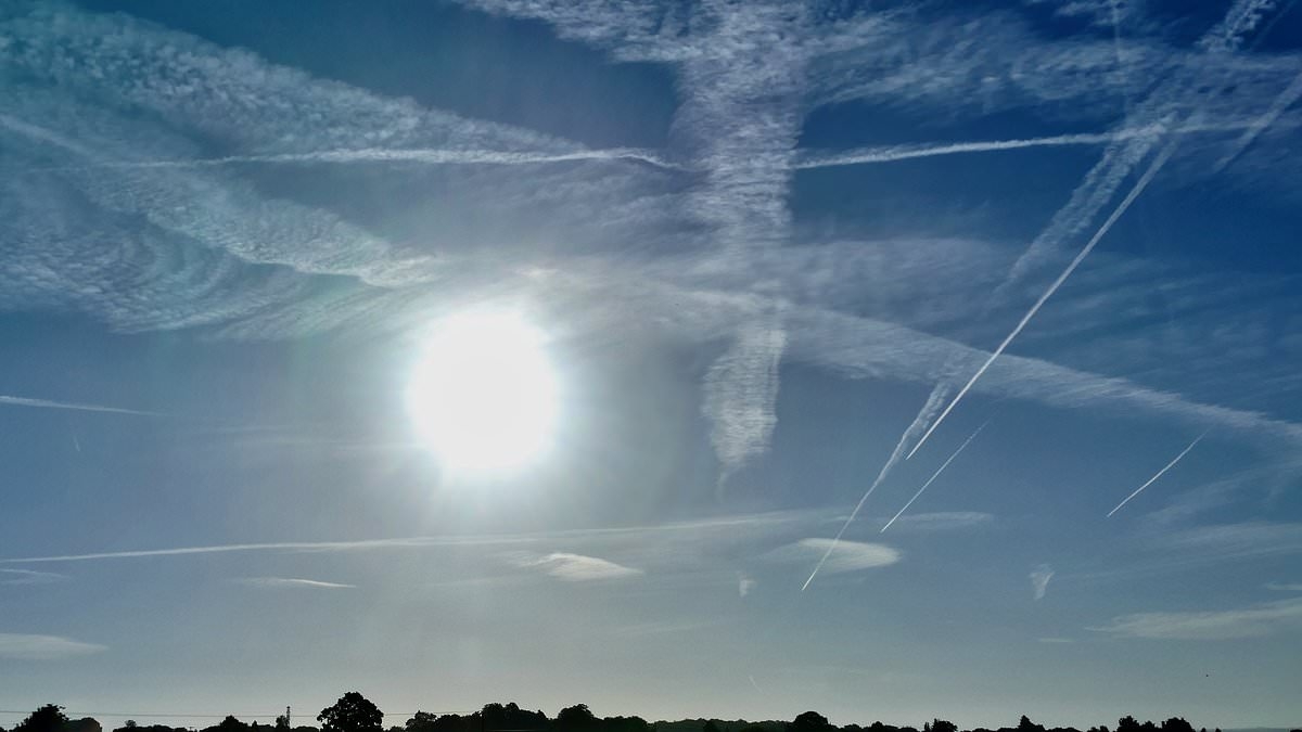 EXCLUSIVE Ozempic heatwave alert: Weight loss jabs put users at risk of deadly complication as temperatures soar, doctors warn