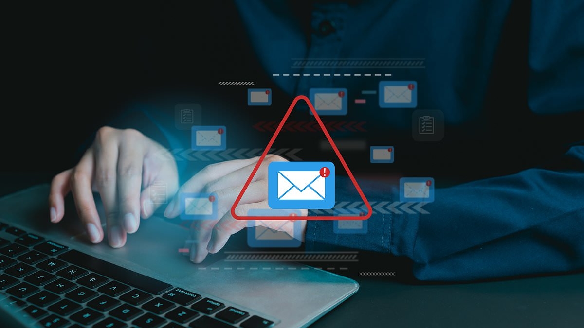 Cybersecurity experts issue urgent warning over clicking the 'unsubscribe' button in emails