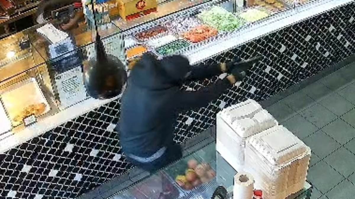 BREAKING NEWS CCTV footage captures daylight shooting at Sydney kebab shop