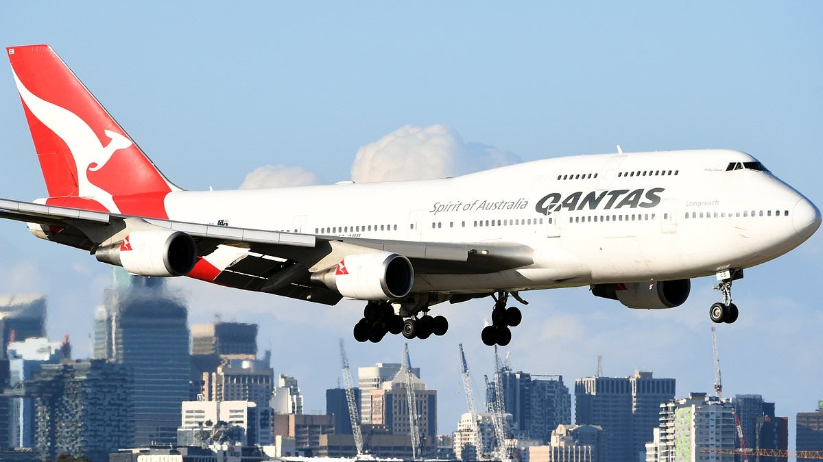 Qantas pilot's terrifying cockpit act just seconds after landing in Sydney