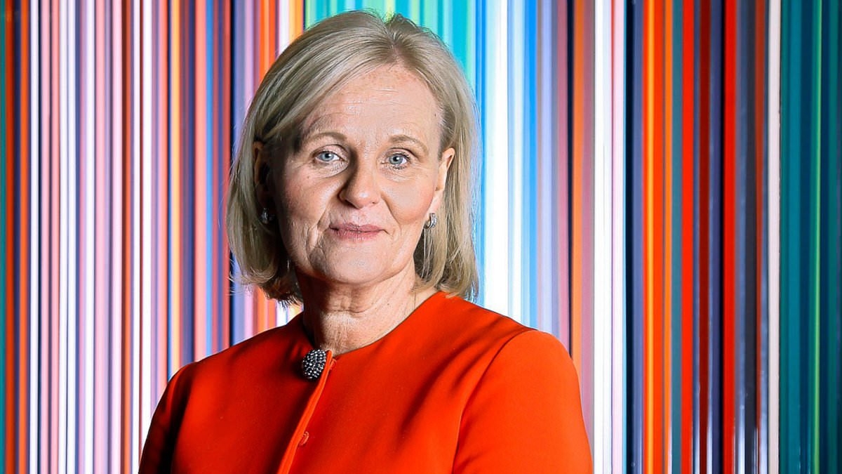 Aviva set to complete £3.7bn takeover of Direct Line next month