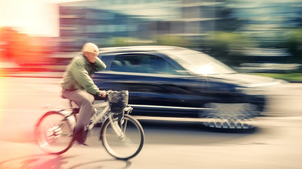 Record number of cyclists report drivers passing too close after major Highway Code rule change in 2022