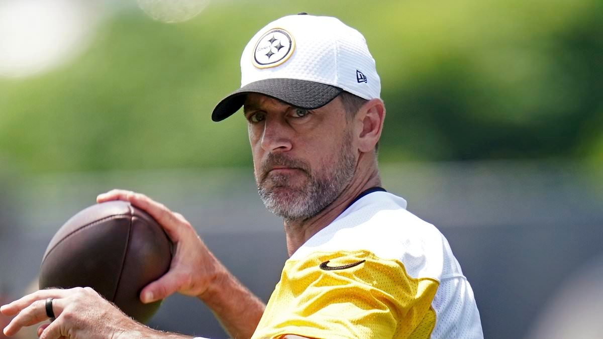 Insiders reveal first impressions of Aaron Rodgers after first practices with Pittsburgh Steelers