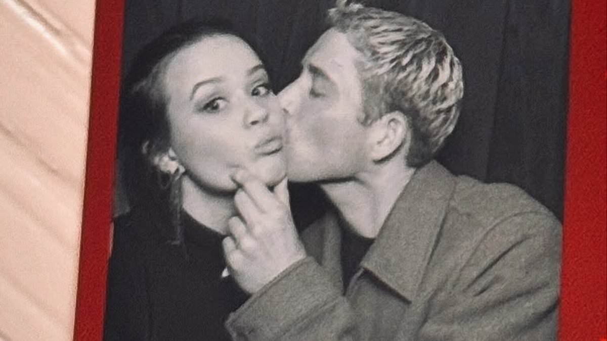 Reese Witherspoon's nepo baby Ava Phillippe and her boyfriend announce major relationship news