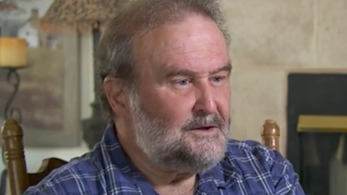 Phone scam victim reveals clever tricks he now uses to stop thieves stealing his money