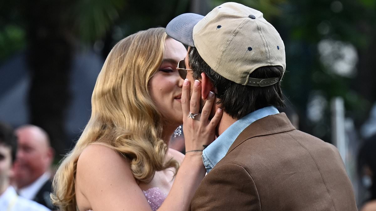 Scarlett Johansson greets her co-stars with a sweet kiss as she mingles with stars at Jurassic World Rebirth world premiere in London