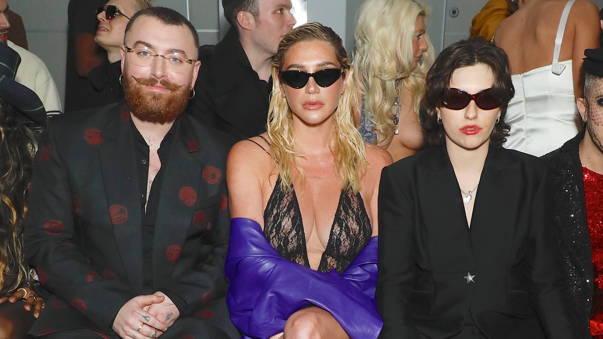 Superstar singer stuns fans as she comes out as omnisexual and reveals BDSM kinks