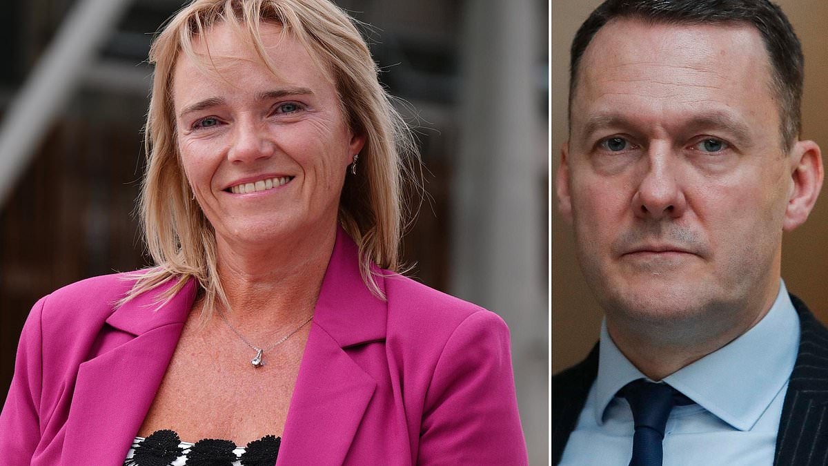 NHS Fife nurse in gender tribunal meets MSPs at Holyrood