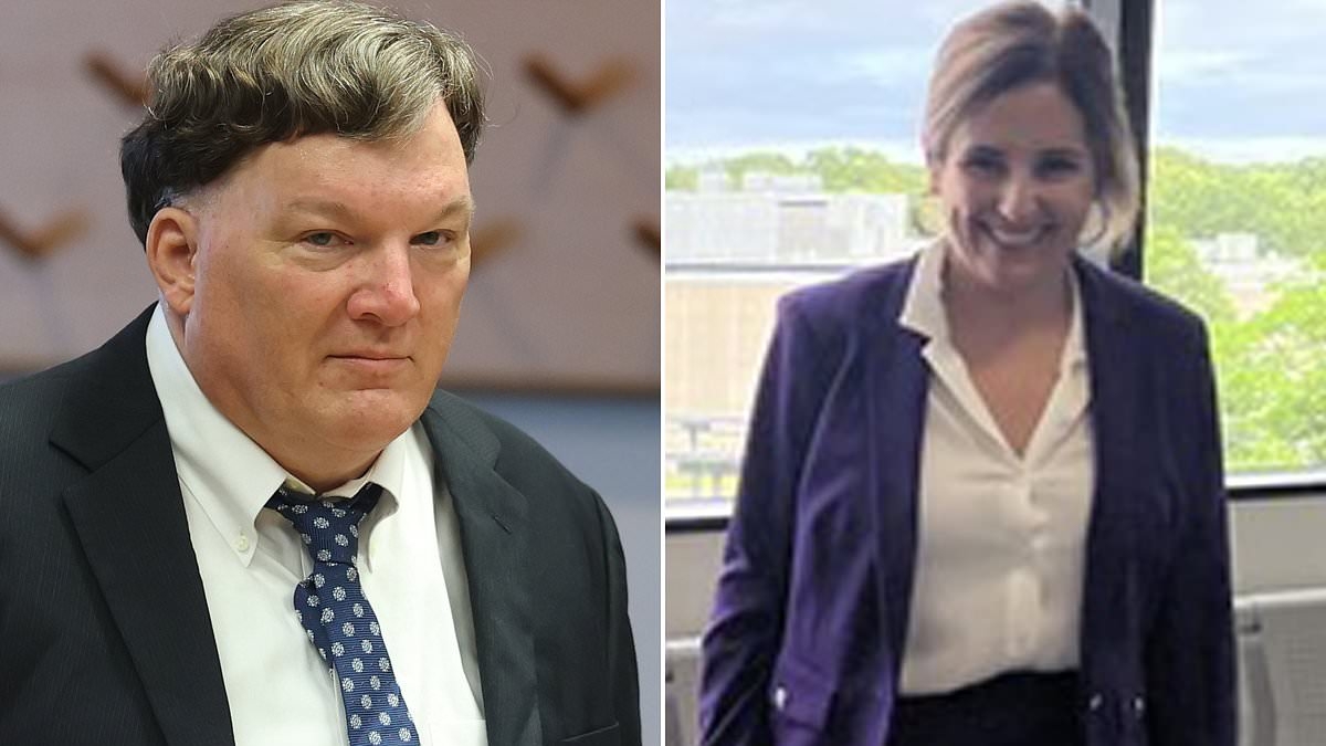 Gilgo Beach suspect mutters two words to attorney during critical murder trial hearing on DNA evidence