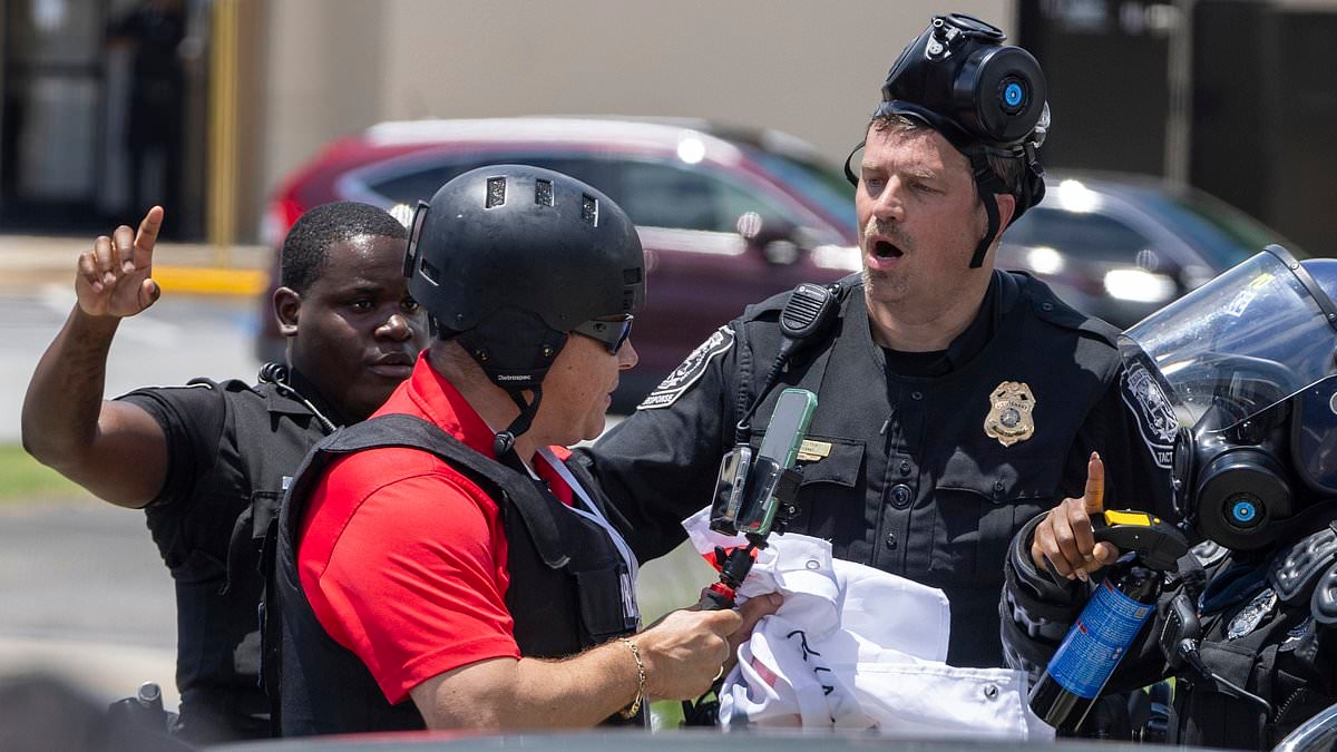 Reporter is arrested by ICE while live-streaming from anti-Trump protest