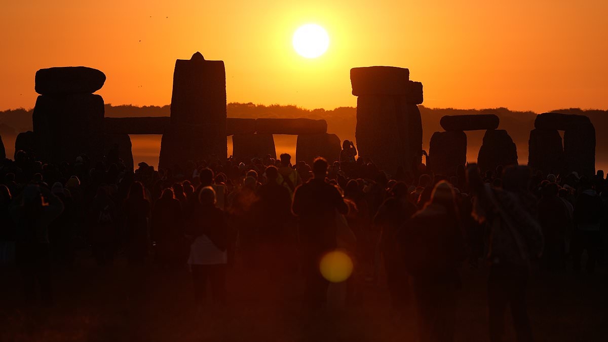 Astrologer reveals what the summer solstice means for your star sign - and there's a crucial message for Cancers