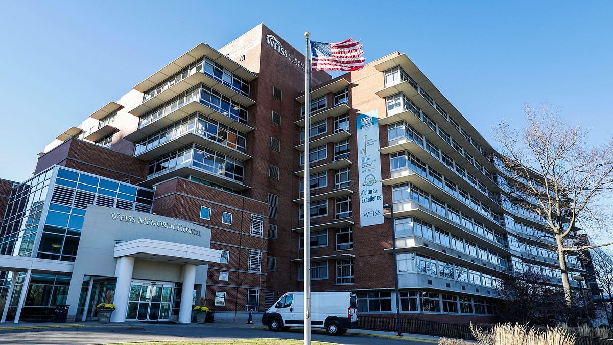 Terrified patients evacuated from Chicago hospital after getting stuck in 'oven-like' conditions