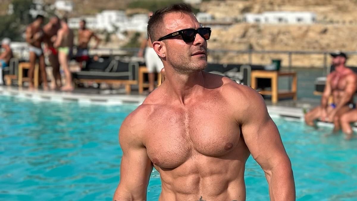 Popular former porn star set to plead guilty to federal child pornography charge