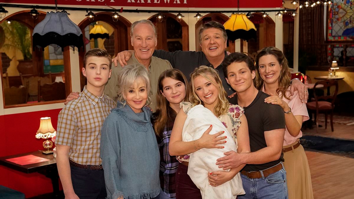 Young Sheldon fans left baffled at secret reunion they never knew about on the show