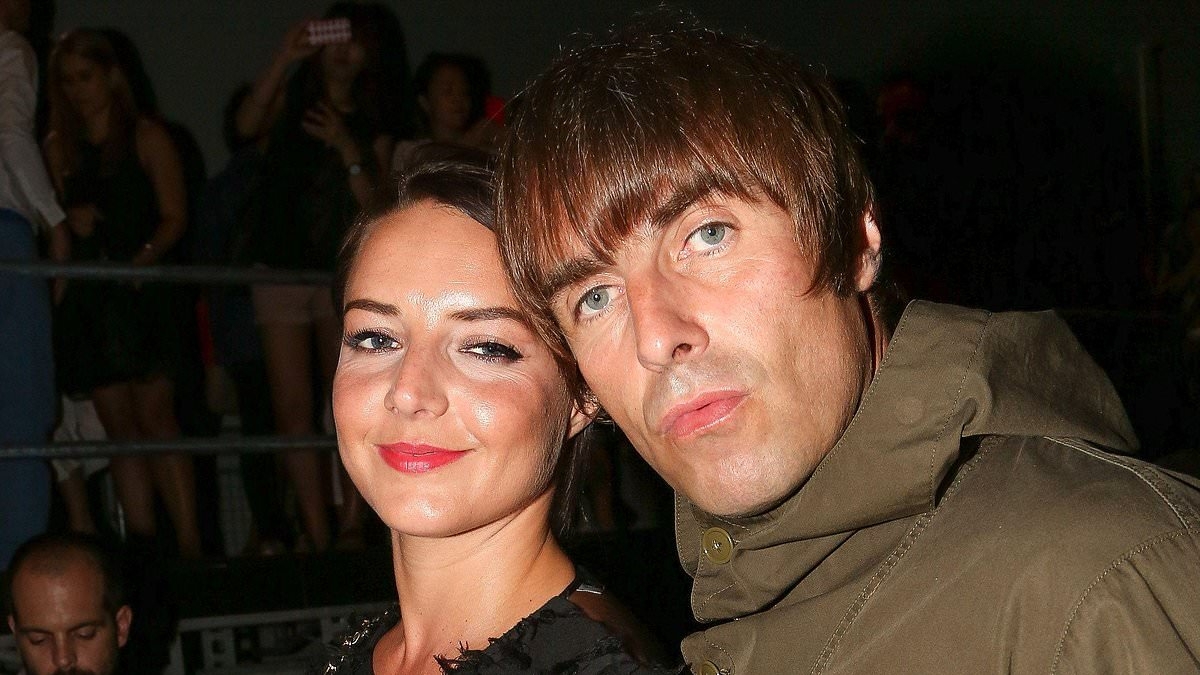 Liam Gallagher's fiancée Debbie Gwyther is credited with encouraging the Oasis star to 'keep performing' after he went into 'freefall' and nearly quit music