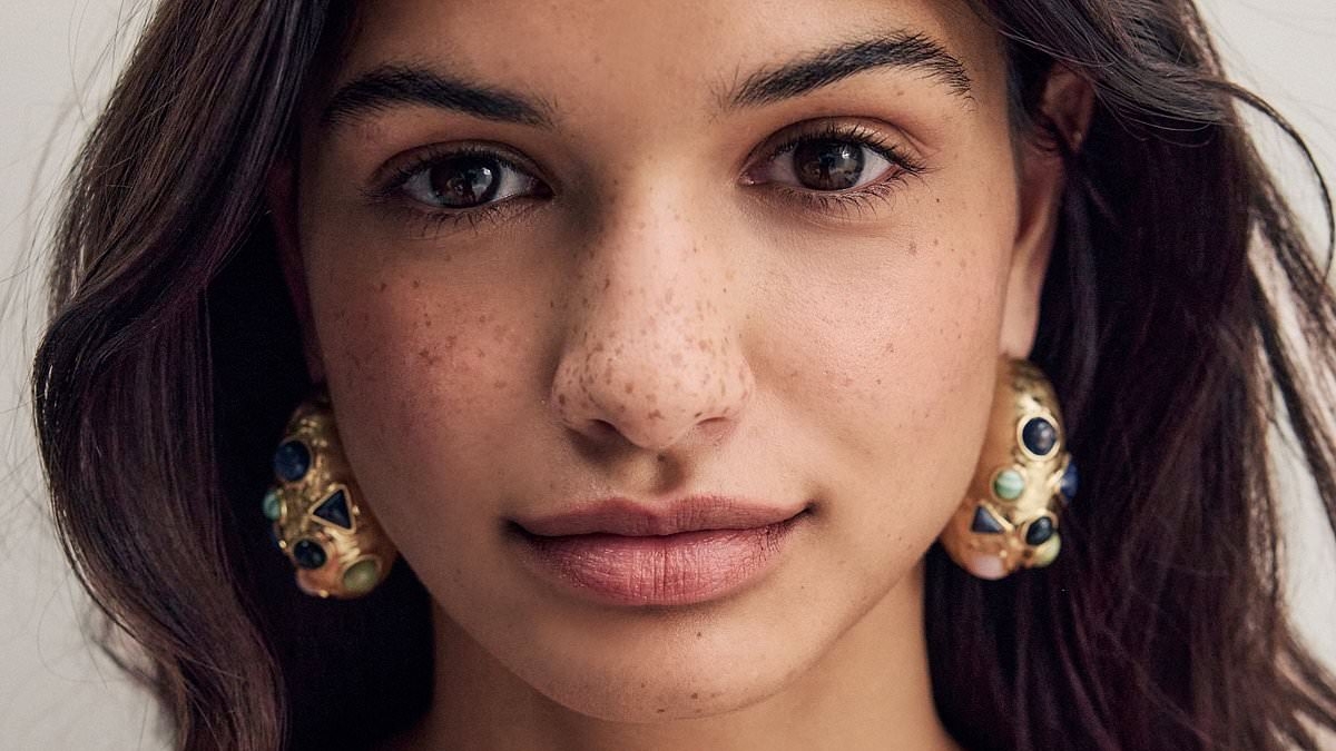 I'm a fashion editor and these are the outdated accessories you should NEVER wear - plus the on-trend pieces to buy instead
