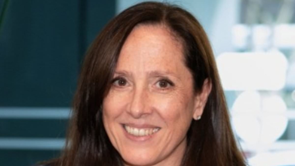 Forensic lab boss is suspended in scandal over contaminated DNA samples