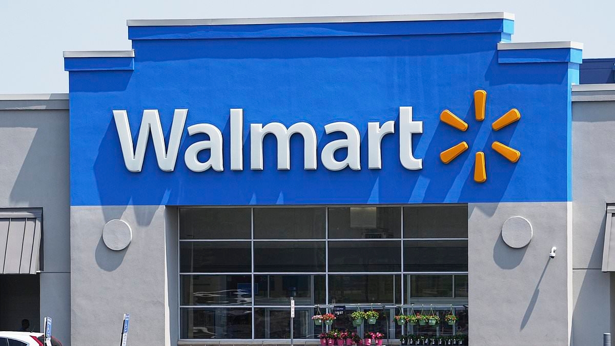Walmart makes massive self-checkout U-turn: 'Huge change'