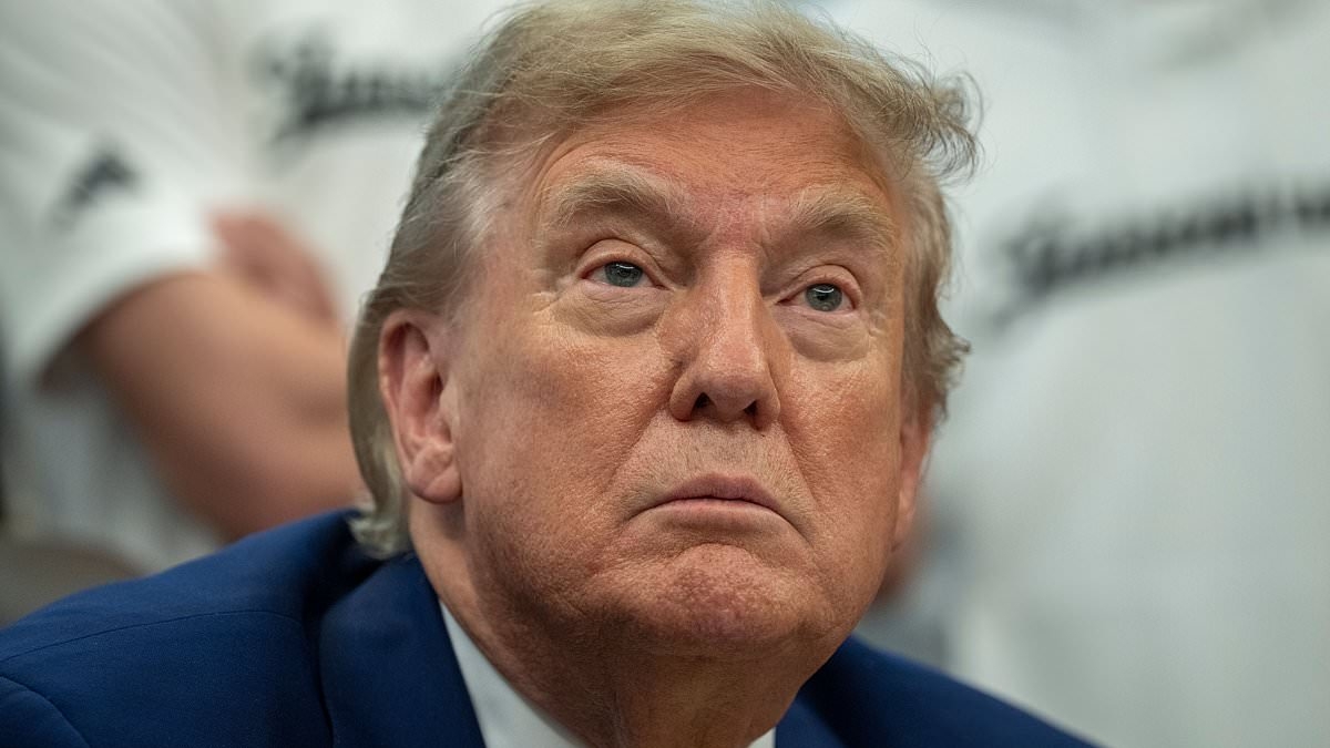 EXCLUSIVE Inside the ferocious power struggle to control Trump's daily intelligence briefing as he tiptoed toward Iran decision